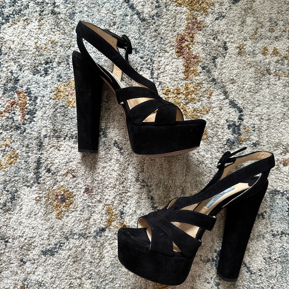 Stunning Prada platforms. Size 36EU 5.5US